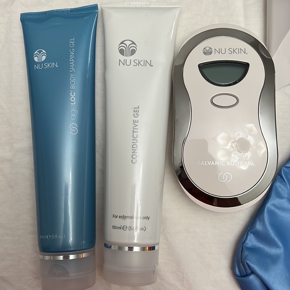 Nu Skin Galvanic Body Spa with 2 Body Gel
